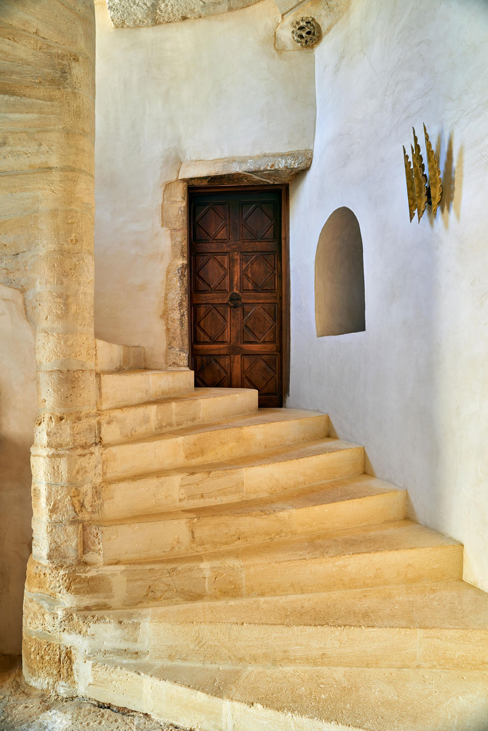 La Bourlie, Chateau de Commarque-Visconti_photos by Tom Mannion